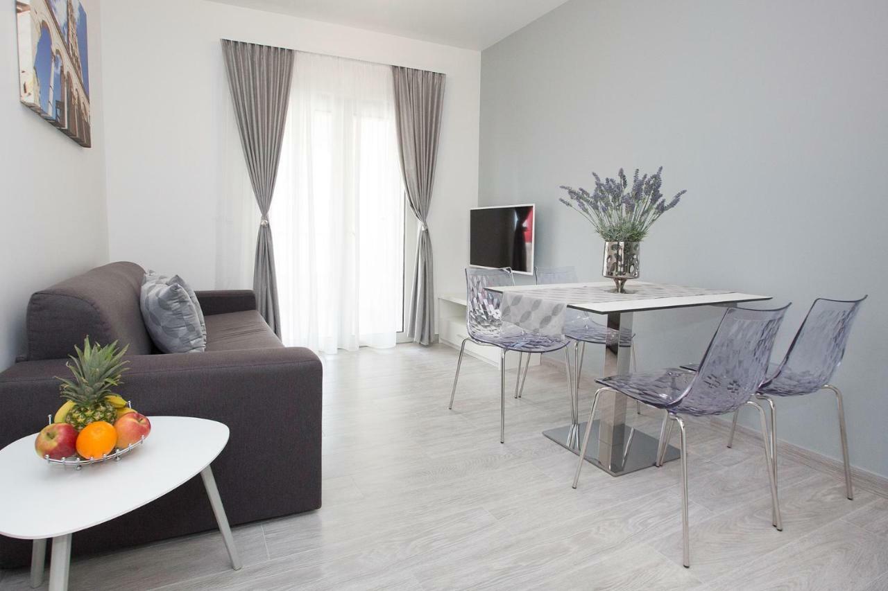 Villa Apartments Art Трогир Экстерьер фото