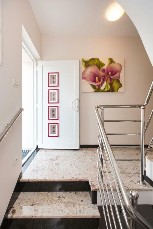 Villa Apartments Art Трогир Экстерьер фото