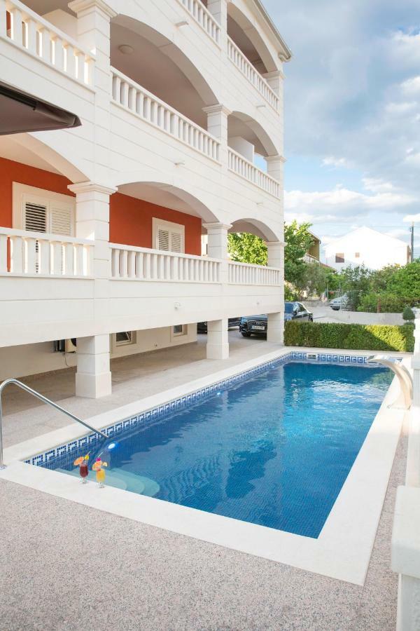 Villa Apartments Art Трогир Экстерьер фото
